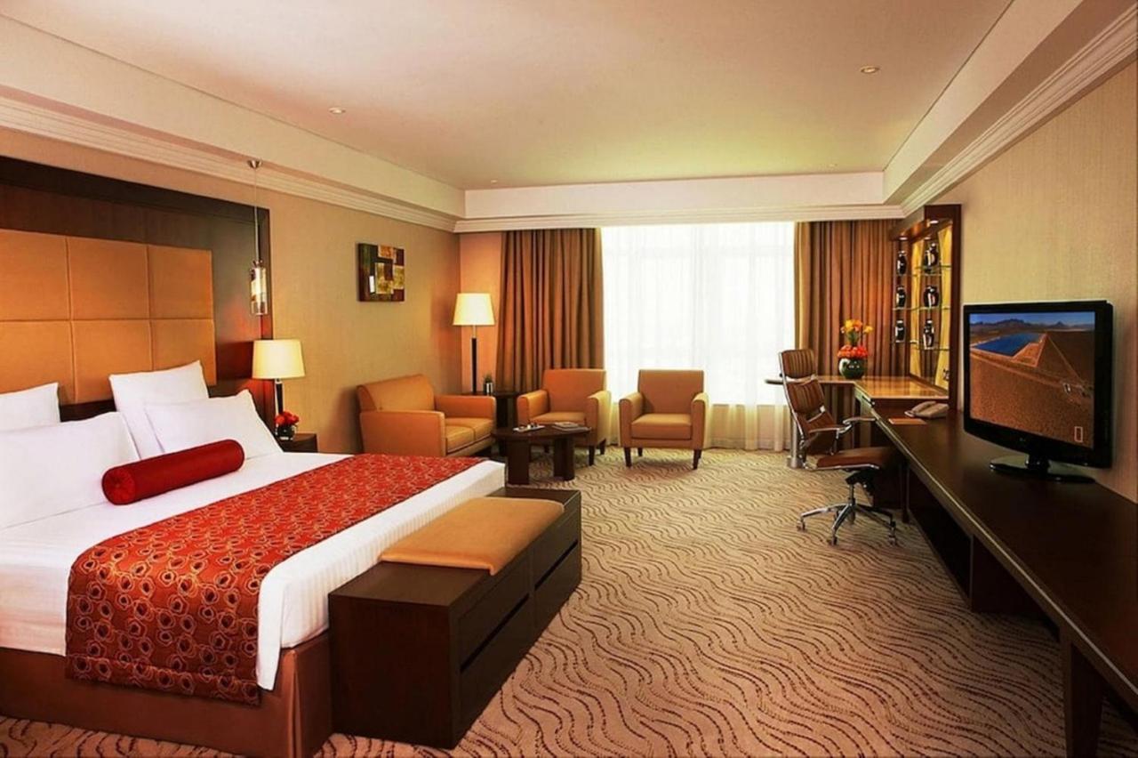 Hotel Classic Paradise New Delhi Bagian luar foto